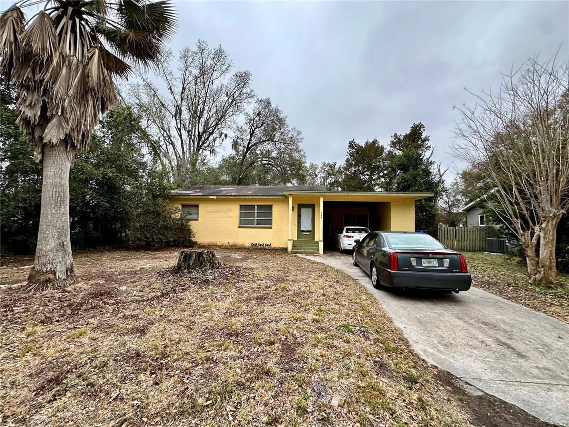 424 W Hogle Ave., Deland, FL 32720