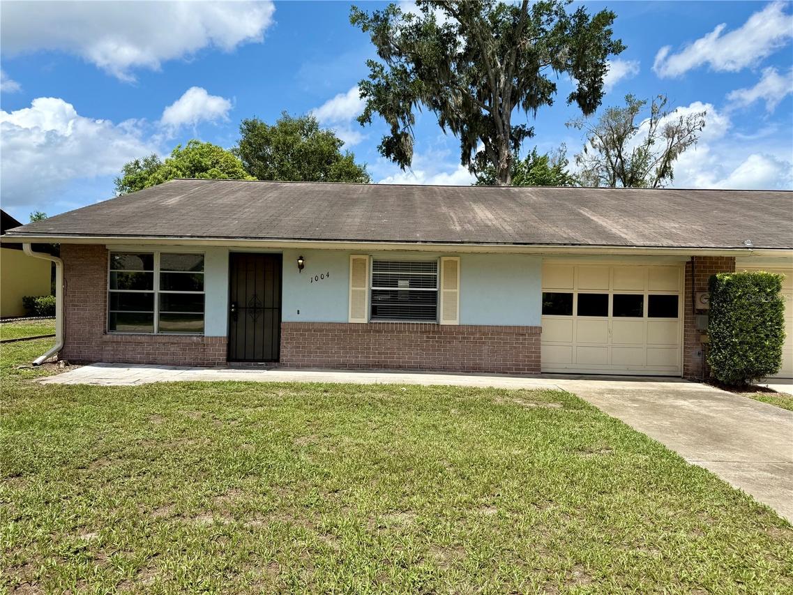 1004 Hartford Dr., Deland, FL 32724