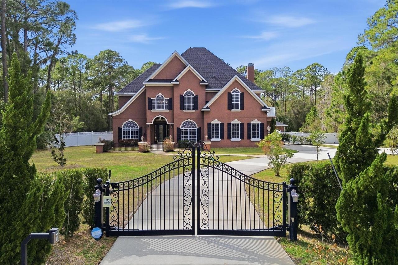 438 Fort Florida Rd., Debary, FL 32713
