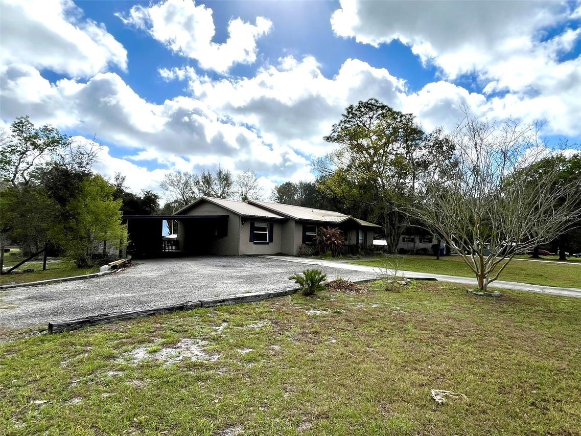 4539 Sue St., De Leon Springs, FL 32130