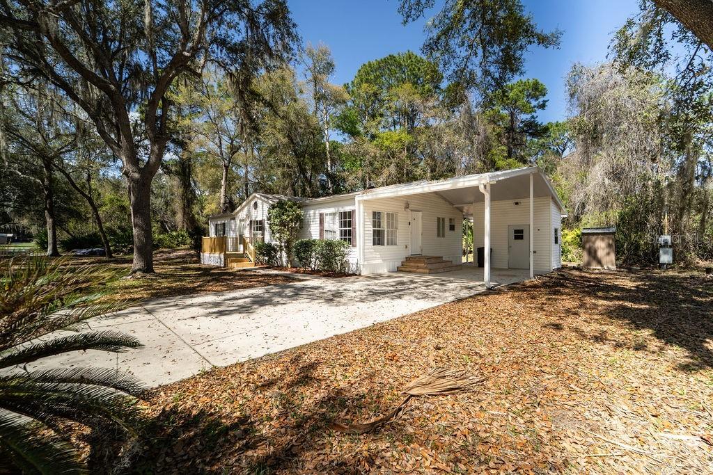 107 Golf Course Ln., Crescent City, FL 32112