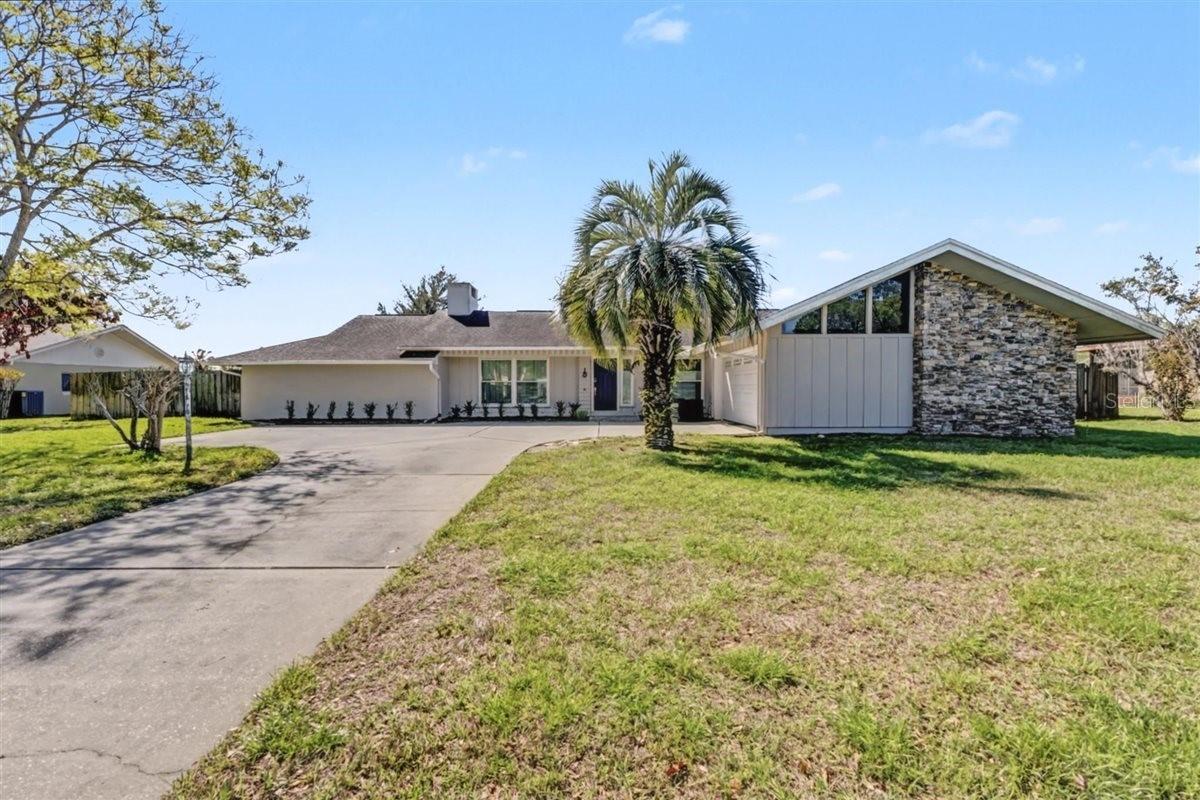 1148 Lake Francis Dr., Apopka, FL 32712
