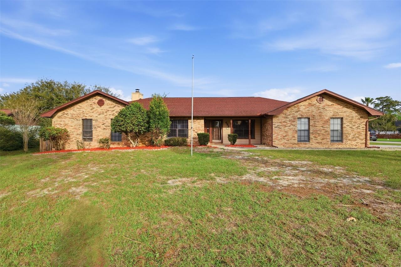 432 N Pine Meadow Dr., Debary, FL 32713