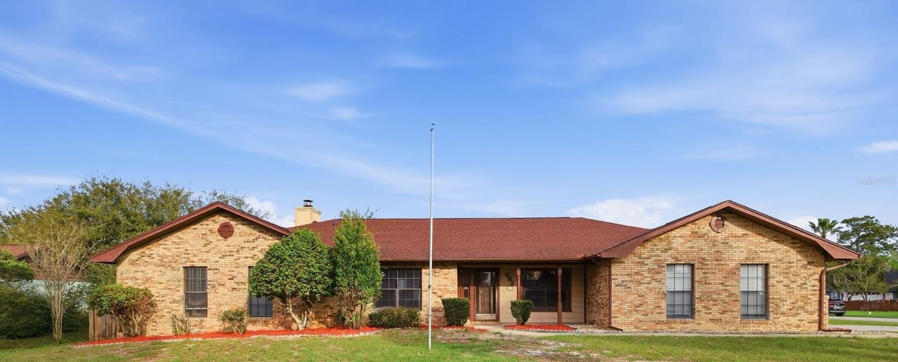 432 N Pine Meadow Dr., Debary, FL 32713