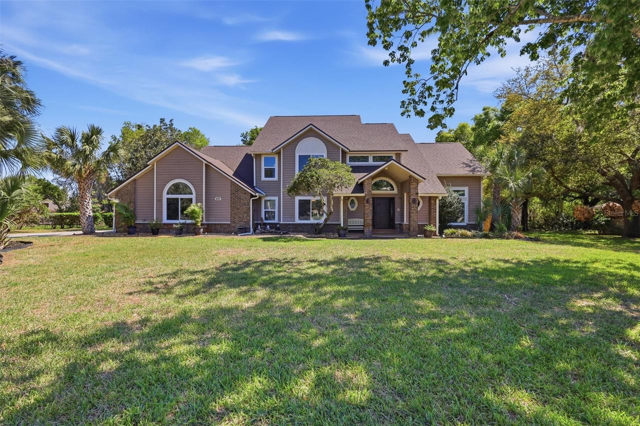 69 Spring Lake Dr., Debary, FL 32713
