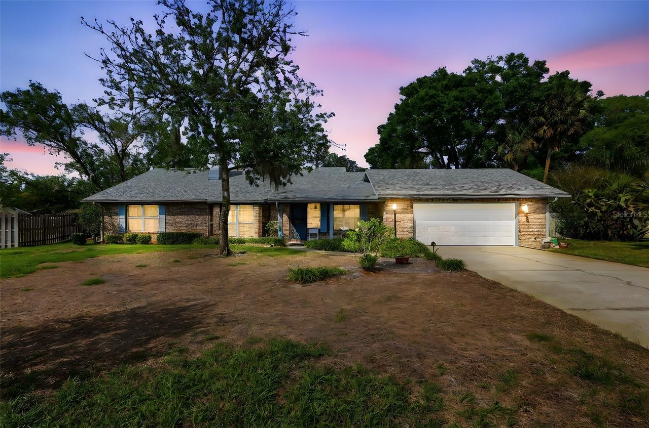 831 Freemans Farm Rd., Deland, FL 32720