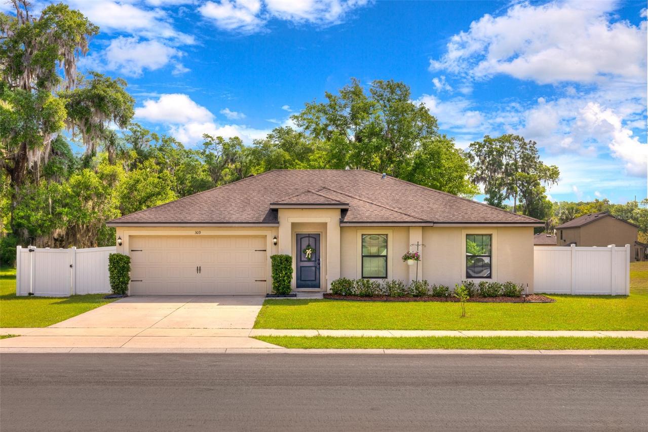 309 Southern Winds Blvd., Deland, FL 32720