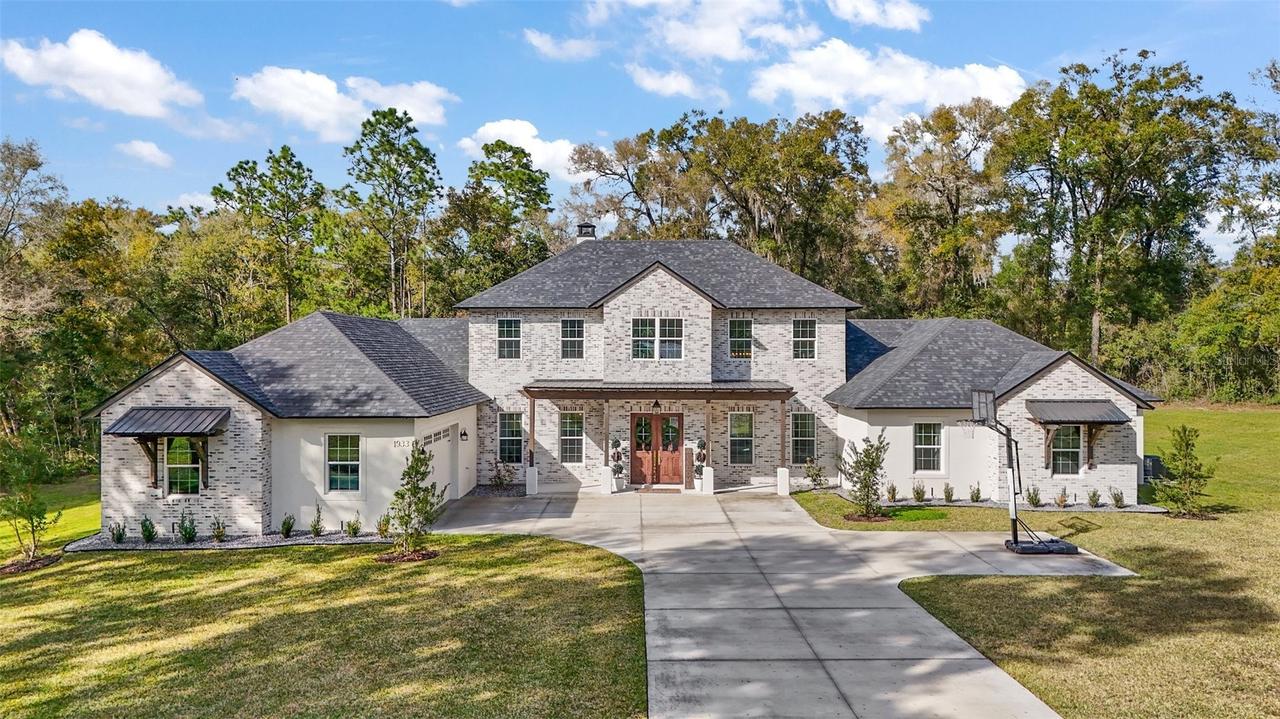 1933 S Farm Rd., Deland, FL 32720