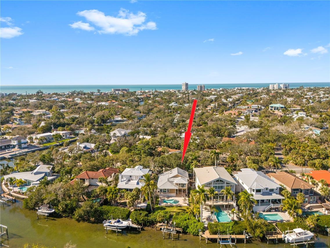 5169 Oxford Dr., Sarasota, FL 34242