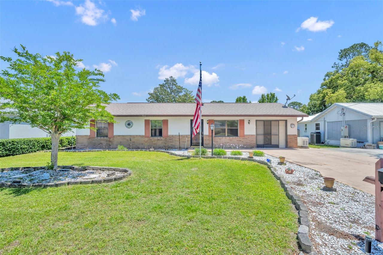 221 Grande Vista St., Debary, FL 32713