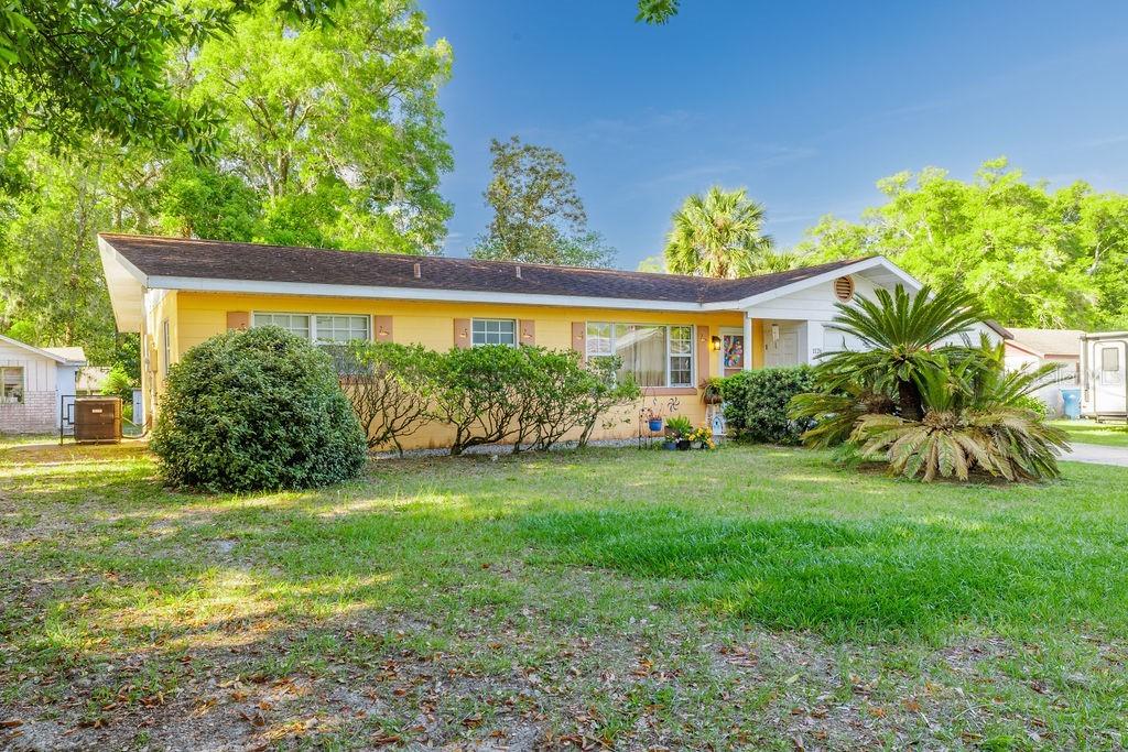 1126 Stevens Ave., Deland, FL 32720