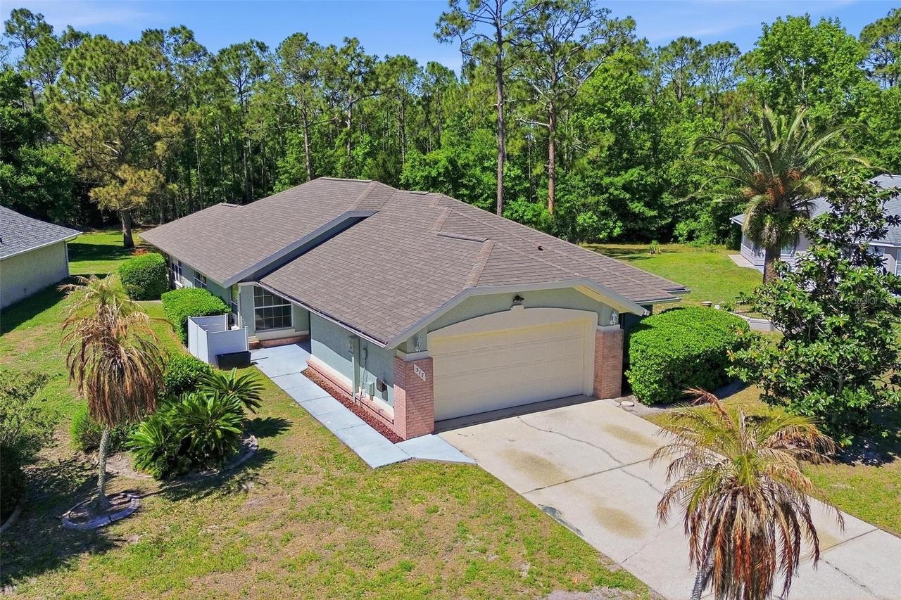 317 Glenbriar Cir., Daytona Beach, FL 32114