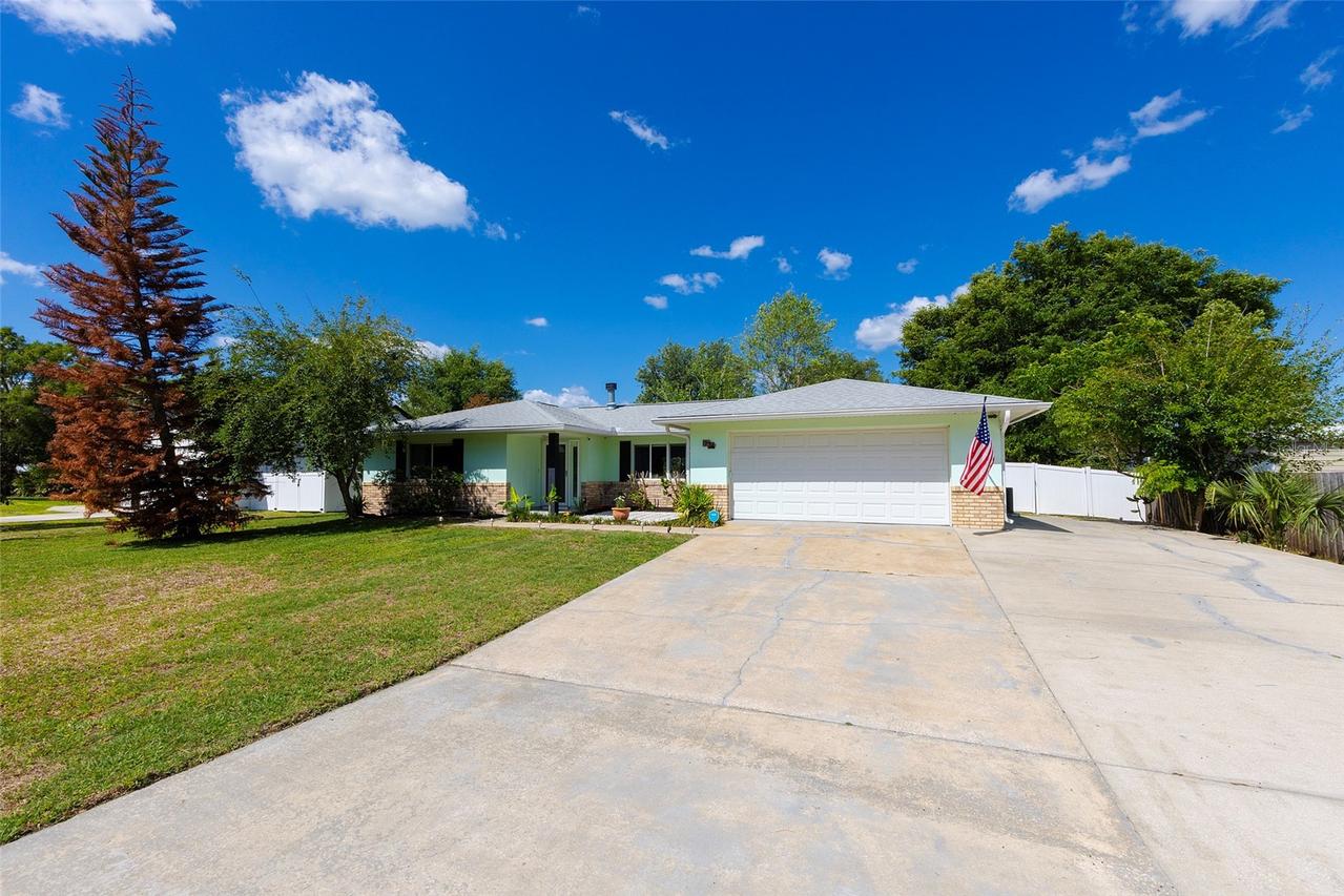 1734 Santiago St., Deland, FL 32720