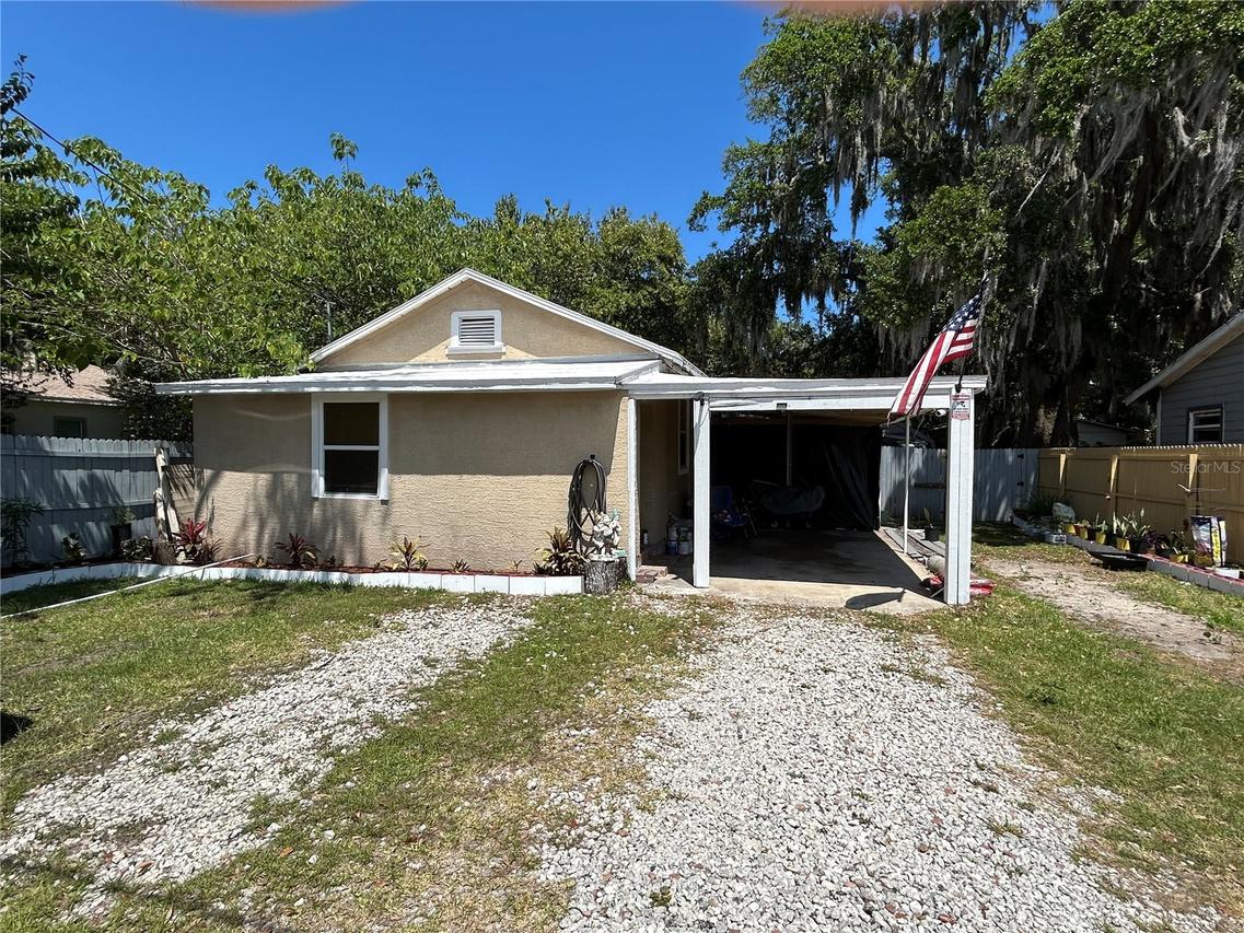 629 Holmes Ave., Daytona Beach, FL 32114