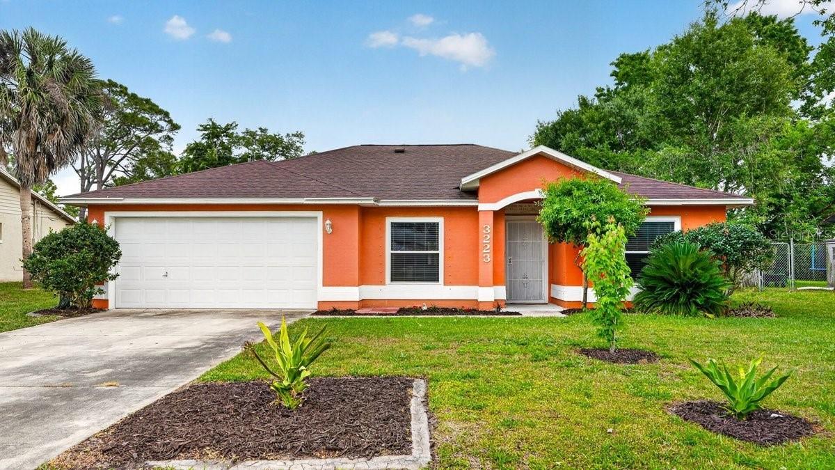 3223 Travelers Palm Dr., Edgewater, FL 32141