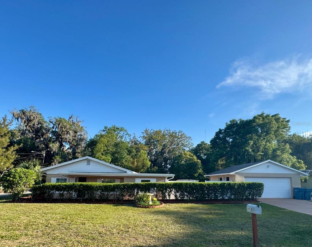 910 W French Ave., Orange City, FL 32763