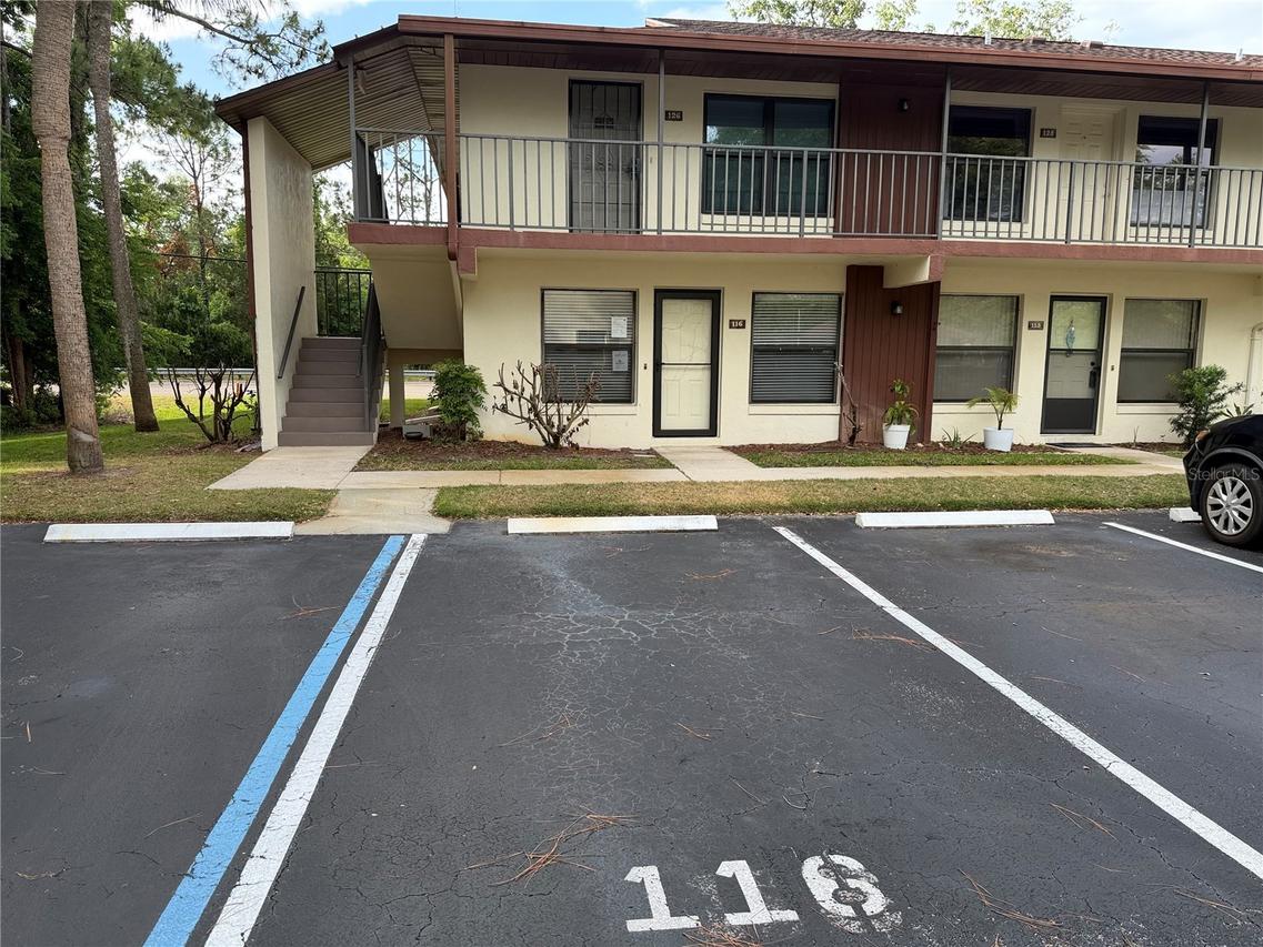 112 Lacosta Ln. #116, Daytona Beach, FL 32114