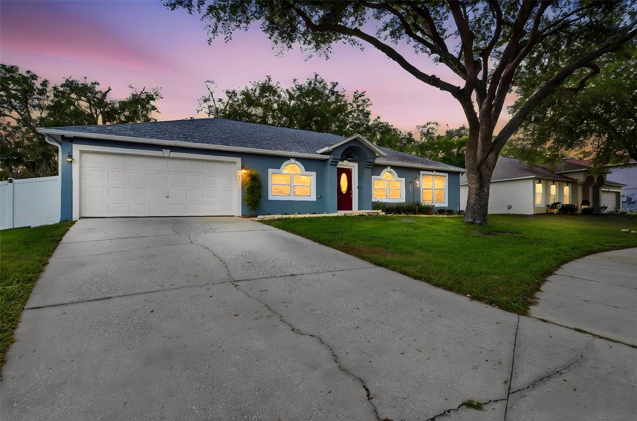 983 Cascades Park Tr., Deland, FL 32720