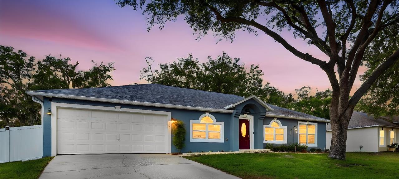 983 Cascades Park Tr., Deland, FL 32720