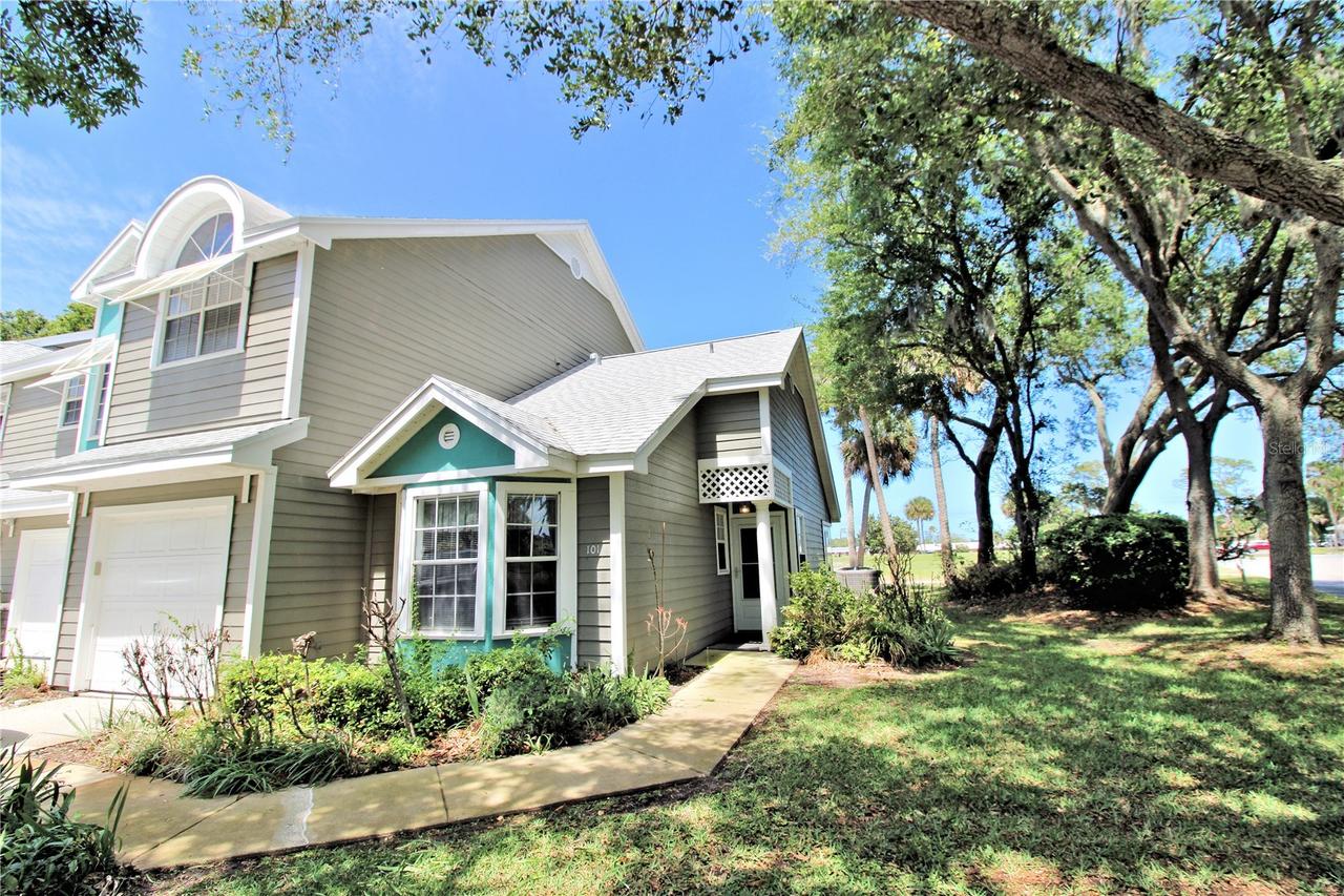 101 Grand Oaks Cir., Daytona Beach, FL 32114
