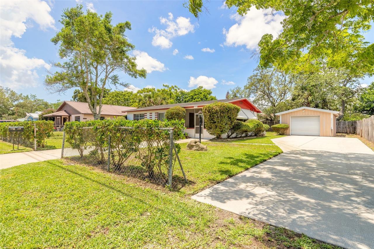 1584 Valencia Ave., Daytona Beach, FL 32117