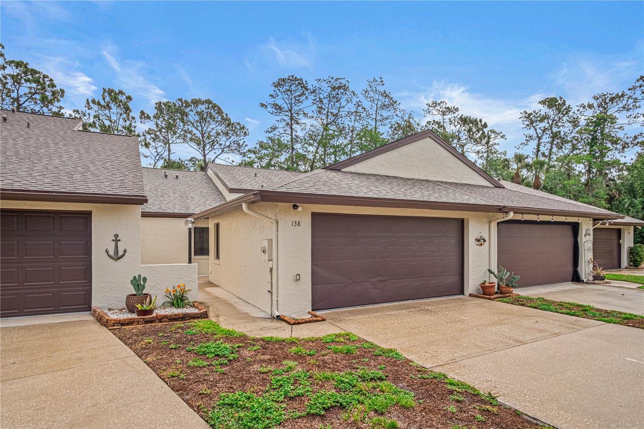 138 Fox Fire Cir., Daytona Beach, FL 32114