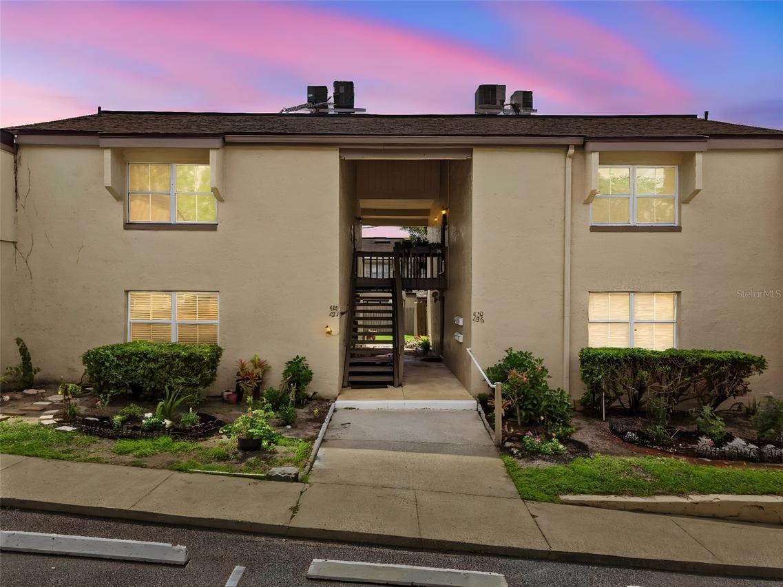 424 Windmeadows St., Altamonte Springs, FL 32701