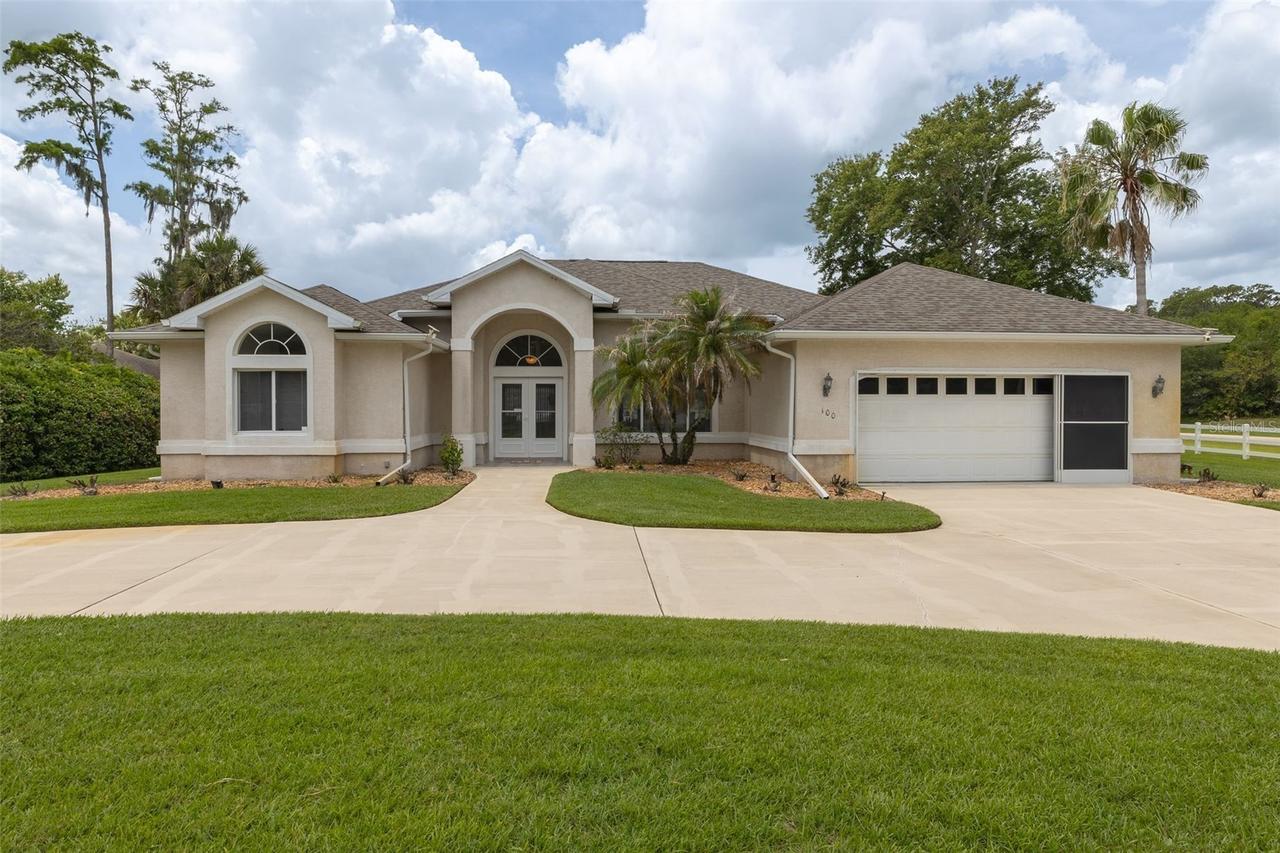 100 Paradise Valley Ct., Daytona Beach, FL 32114
