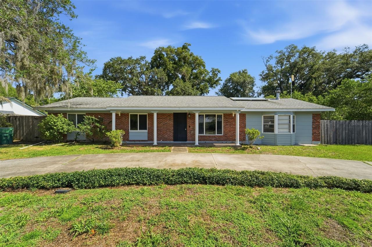 915 E Michigan Ave., Deland, FL 32724