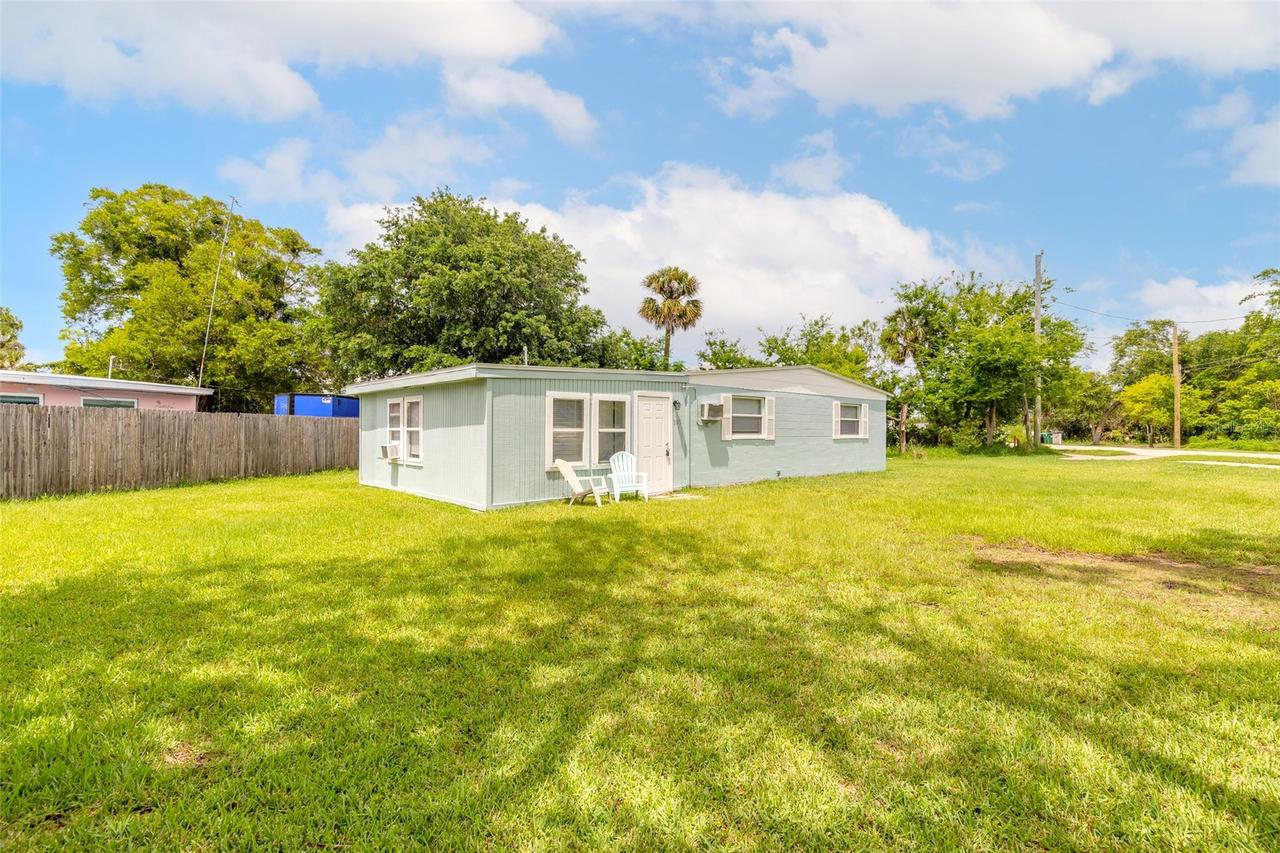 305 Elsie Ave., Holly Hill, FL 32117