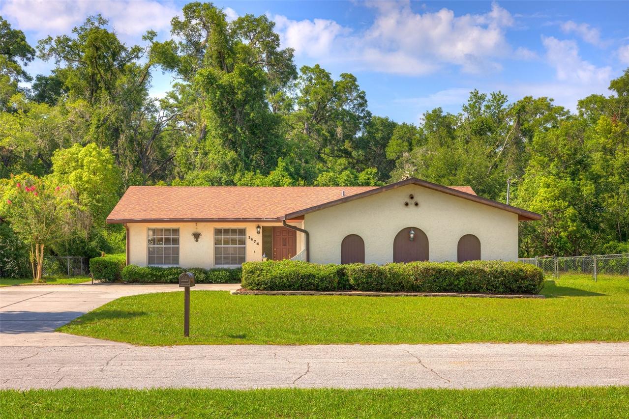 1674 Beasley Dr., Deland, FL 32720