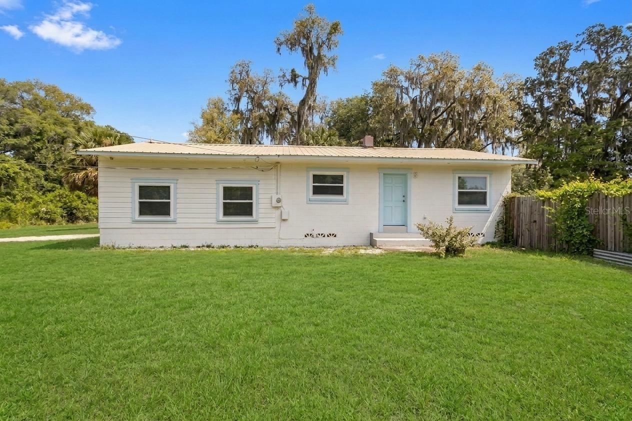 1429 E Howry Ave., Deland, FL 32724