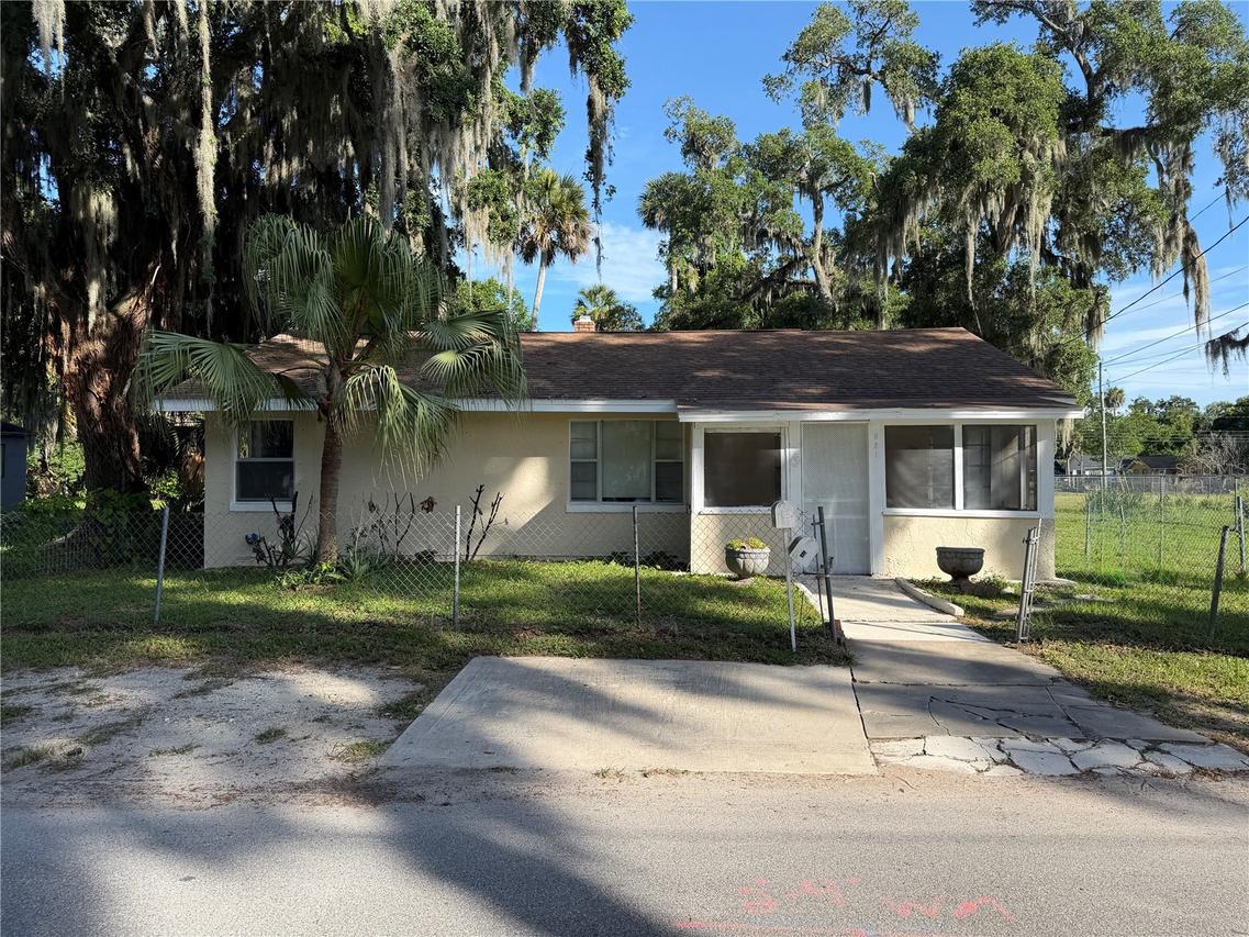 921 Winchester St., Daytona Beach, FL 32114