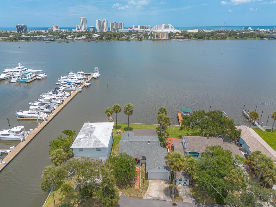 255 Lexington Dr., Daytona Beach, FL 32114