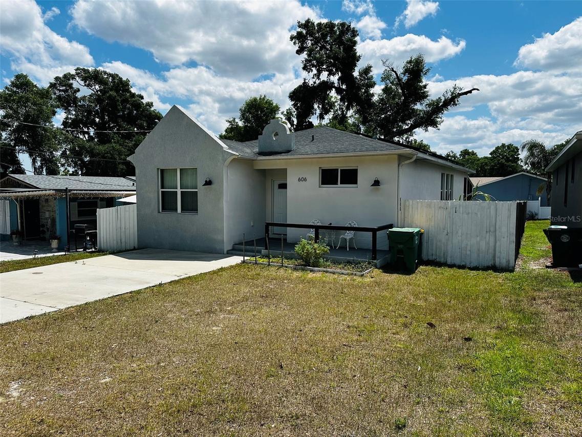 606 W Voorhis Ave., Deland, FL 32720