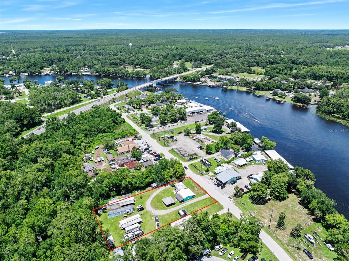 55521 Front St., Astor, FL 32102