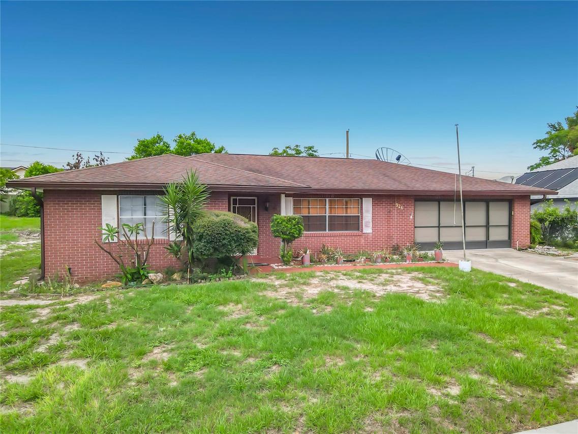 926 Vicksburg St., Deltona, FL 32725