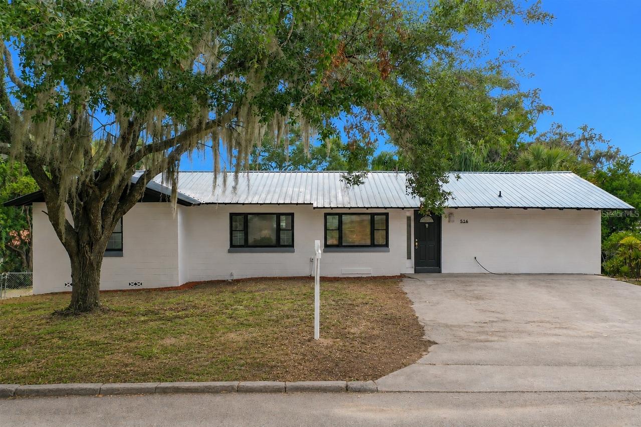 516 S Exeter St., Eustis, FL 32726