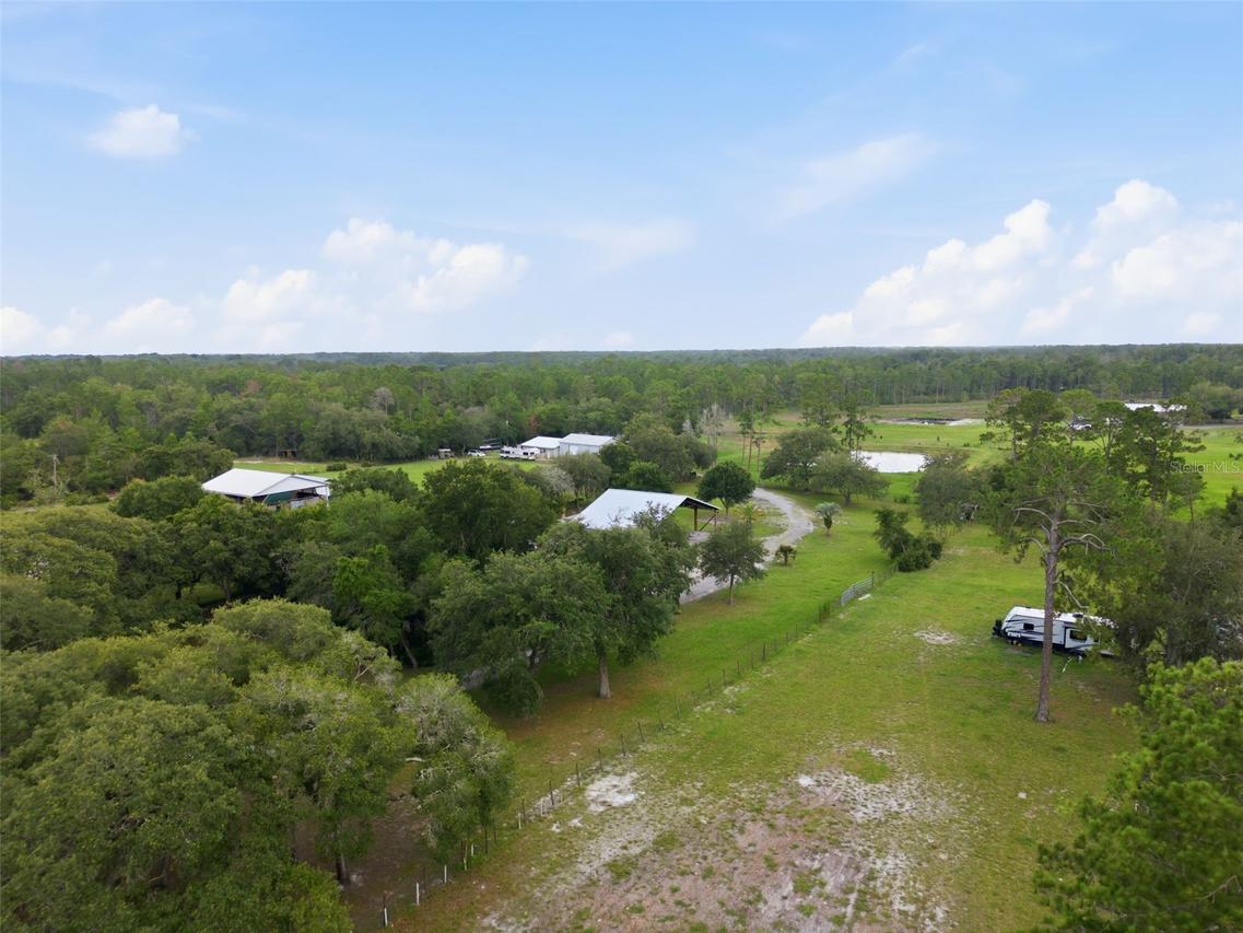 32402 Pine Rd., Eustis, FL 32736