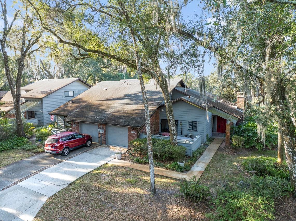 906 Village Green Rd., Deland, FL 32720