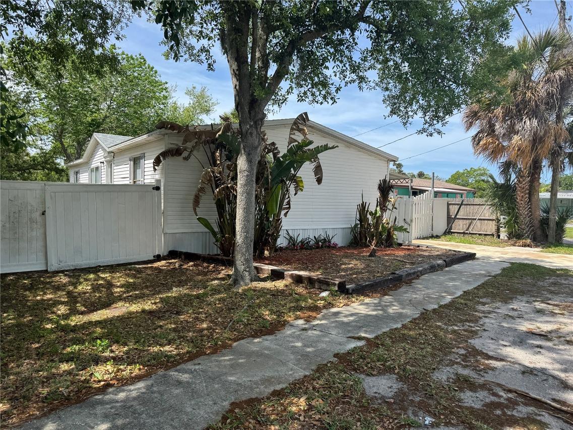 5406 Sydney St., Port Orange, FL 32127
