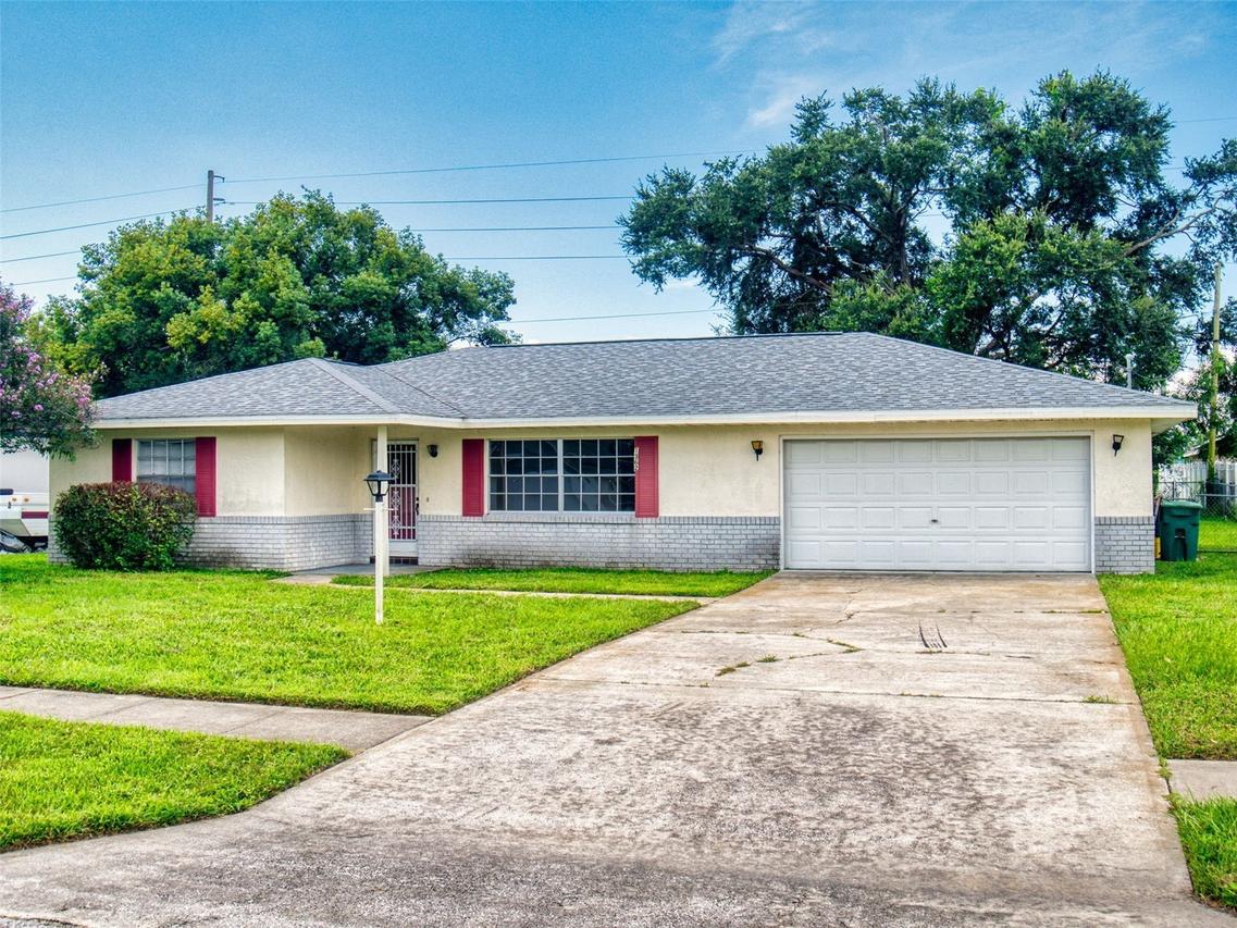 1362 Woodbine Ave., Deltona, FL 32725