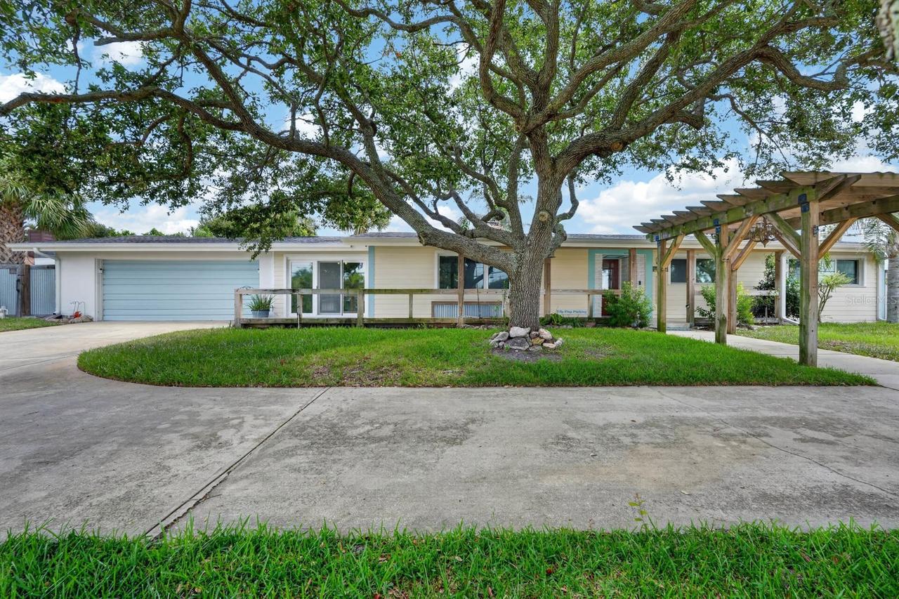 2071 S Peninsula Dr., Daytona Beach, FL 32118