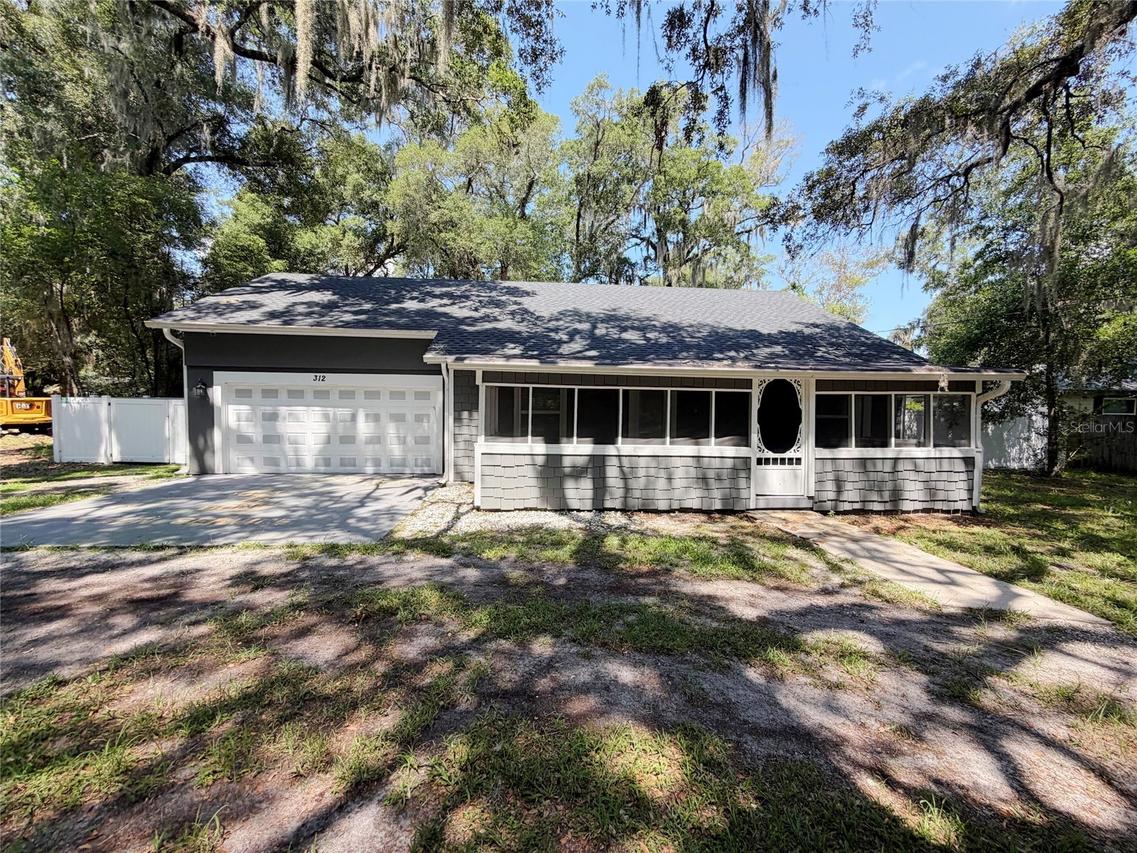312 Wade Ave., Deland, FL 32724
