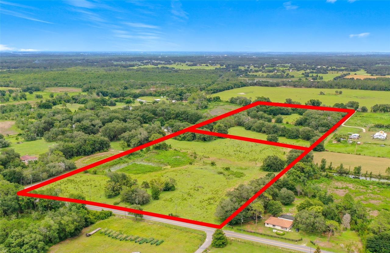 2736 Empire Church Rd., Groveland, FL 34736