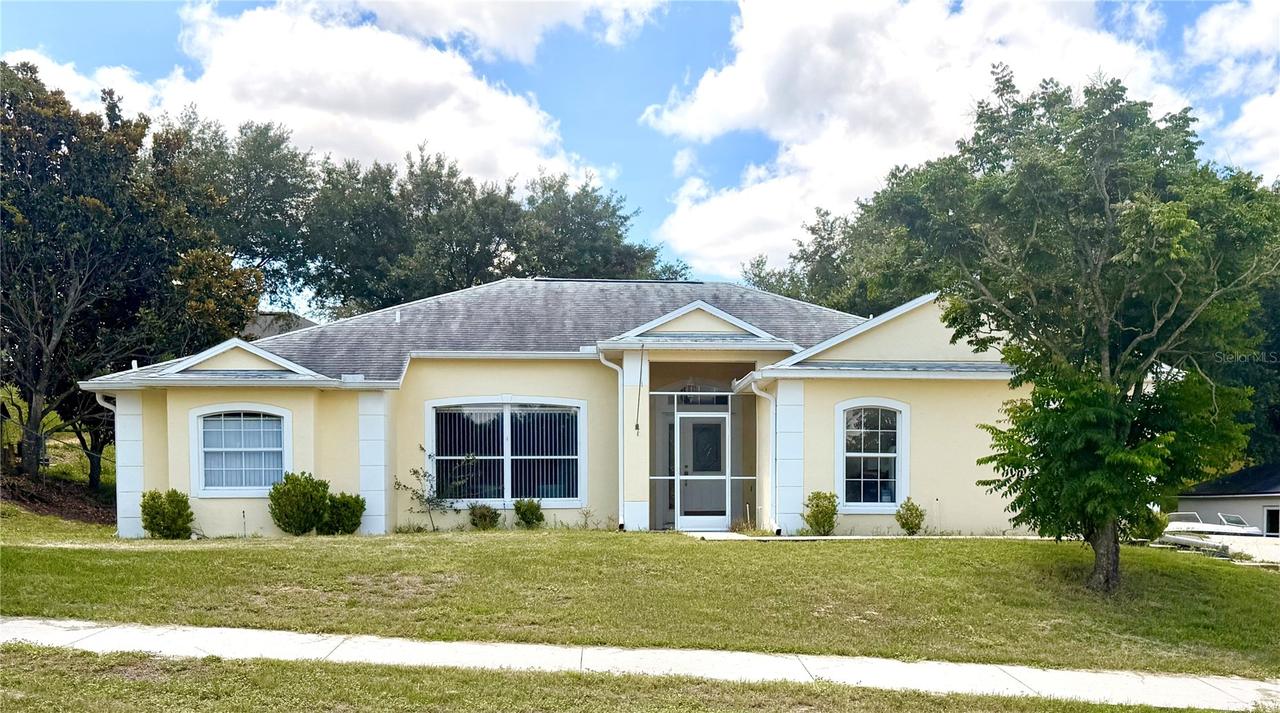 1011 Scenic View Cir., Minneola, FL 34715