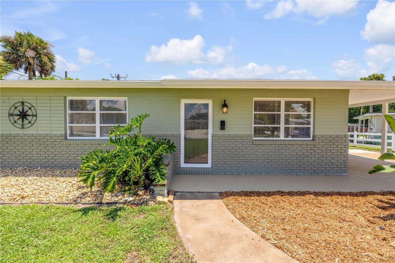 1807 S Segrave St., South Daytona, FL 32119