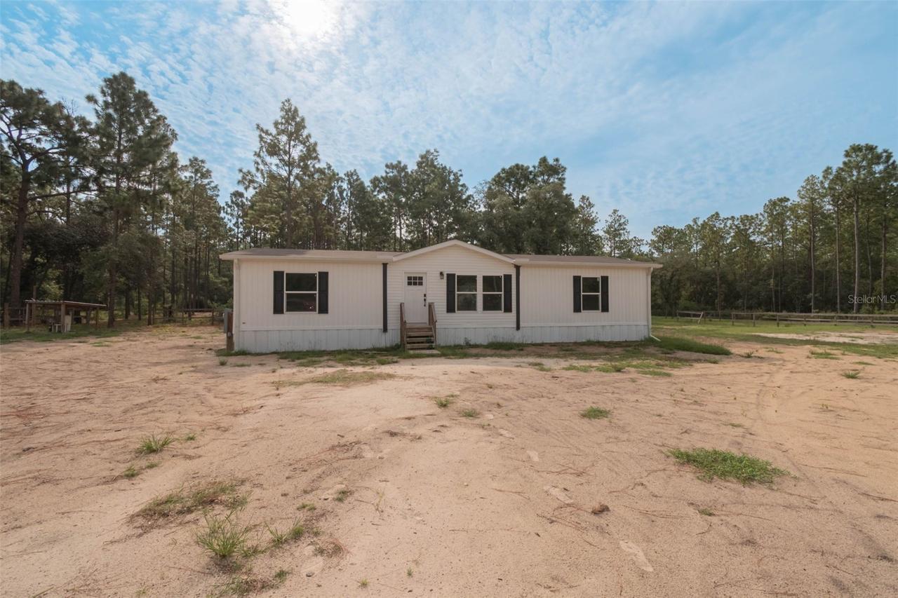 8719 N Presnell Ter., Dunnellon, FL 34433