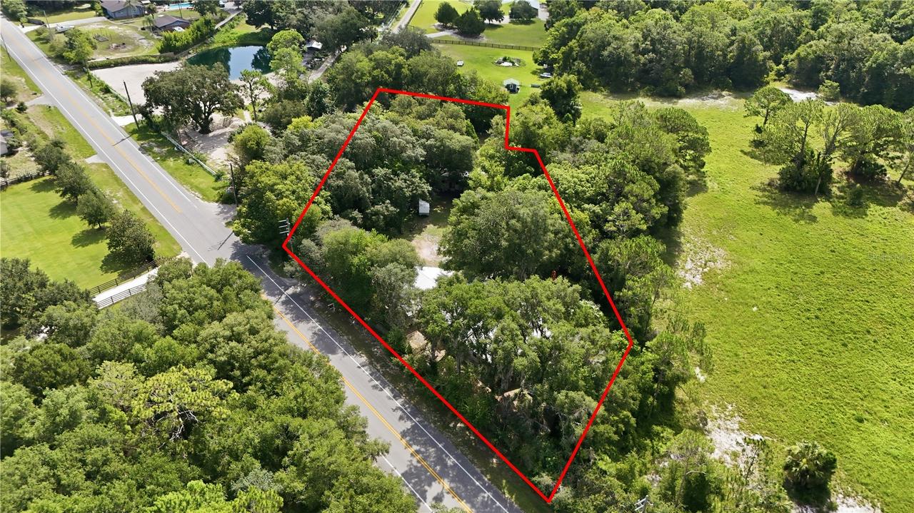 3543 N County Road 426, Geneva, FL 32732