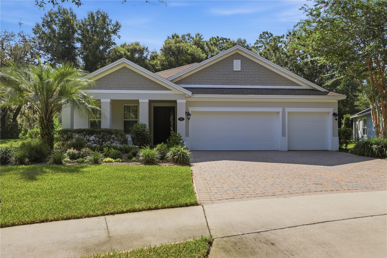 108 Suffolk Ct., Deland, FL 32724
